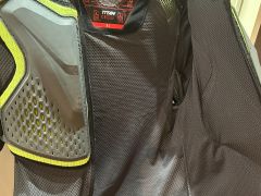 Chranič FOX Titan veľ. XL