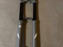 SR Suntour Rux 38