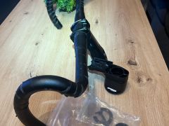 Představec FSA + řídítka expert