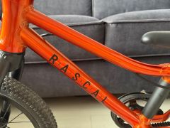 Ľahký bicykel Rascal 14