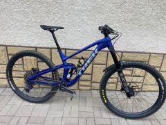 Trek Slash 8