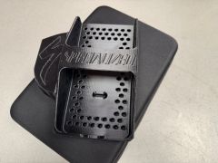 Držiak nabíjačky ebiku.