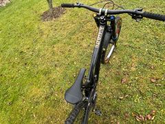Commencal supreme v5 L