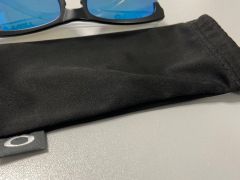 Oakley Frogskins Lite