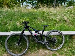 Predám karbónový bicykel Focus Jam 8.8, veľkosť L