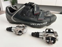 Predam Specialized tretry s karbonovou podrazkou 42
