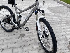 Specialized Myka Expert celoodpružený horský bicykel