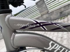 Specialized Myka Expert celoodpružený horský bicykel