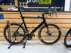 Merida Reacto 8000 Di2 celokarbón