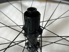 Nové karbonové kolesá CSC 700c, výška 50mm; 1371g