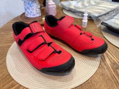 Shimano XC1 velkost 44 malo pouzivane