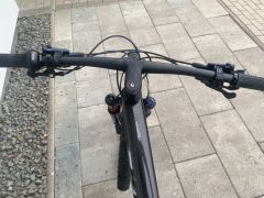 BMC Fourstroke Three 29 bicykel, carbon/white  V Zaruke