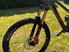 Cube Stereo 140 FOX Kashima