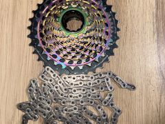Kazeta rainbow  + reťaz Sram RED 12 kolo 10-33t