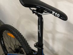 Author Revolt 2018 27.5" 19"