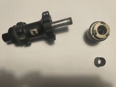 Zadní náboj SUN Ringle SRC 148x12mm 28d XD orech