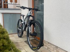 Cube Stereo 140 HPC Race 27.5 | karbón