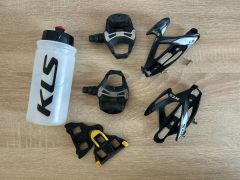 Pedále Shimano Pd-R550, držiaky na fľašu, fľaša KLS a kufre