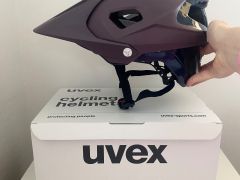 Prilba Uvex Quatro Integrale, plum/deep space mat, 56-61 cm