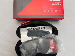 Alpina Rocket V okuliare, all black matt/fotochromatické