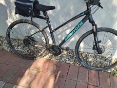 Zachovalý trekingový bicykel