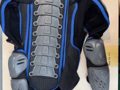 Telový chránič 661