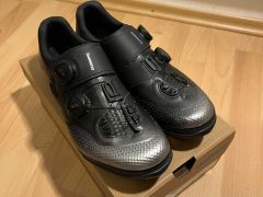 Shimano Xc702 tretry, čierna, EU 43