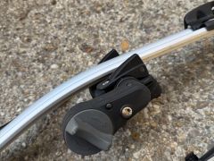 Thule Proride 598 strešný nosič na bicykel 2ks