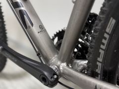 Gravel Kellys Soot 50 M