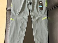 Nové nohavice 100% R-Core X veľ. 34