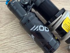 Nový pružinový tlumič Formula MOD 210x55 mm
