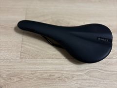 Cannondale Scoop Shallow Steel sedlo, 142 mm