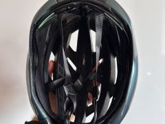 Silniční přilba MET Trenta 2026 3K Carbon Mips Hyper Teal vel. S