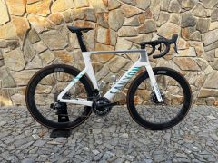 Canyon Aeroad AXS CFR