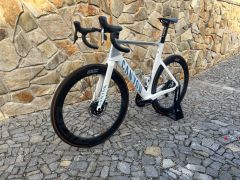 Canyon Aeroad AXS CFR
