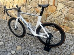 Canyon Aeroad AXS CFR