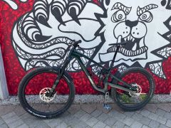 Trek Slash 9.8 GX AXS T-Type Gen 6 / čitaj popis