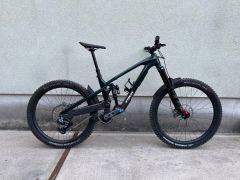 Trek Slash 9.8 GX AXS T-Type Gen 6 / čitaj popis