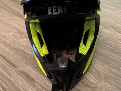 Kenny prilbs