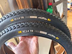 Plášte tufo xc14 tr