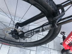 Predám Specialized Epic L.   10,05kg