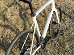Specialized Roubaix SL8 Sport 105