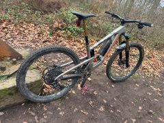 Santa Cruz Megatower C v2 veľk.M