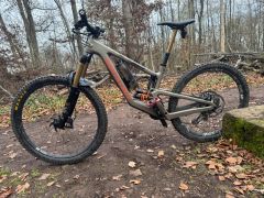 Santa Cruz Megatower C v2 veľk.M