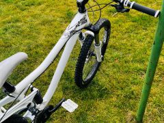 Kona Stynky TL 2011 Downhill