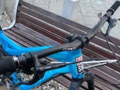 Celoodpruzeny bicykel