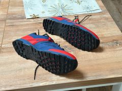 Shimano Sh-Et500 tretry, červená/modrá, EU 46