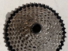 Predám kazetu Shimano SLX M7100 12speed 10 45 zubov