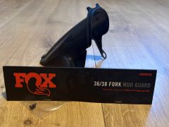 FOX predný blatník,