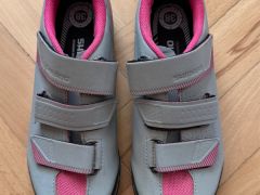 Damske Shimano Tretry